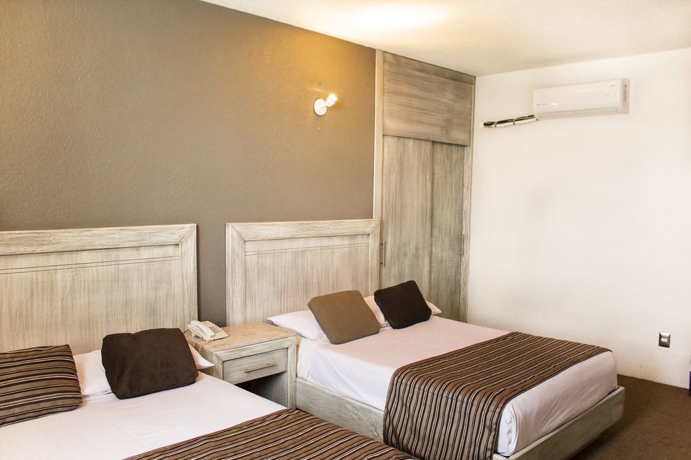 Hotel El Monte Salamanca Buitenkant foto