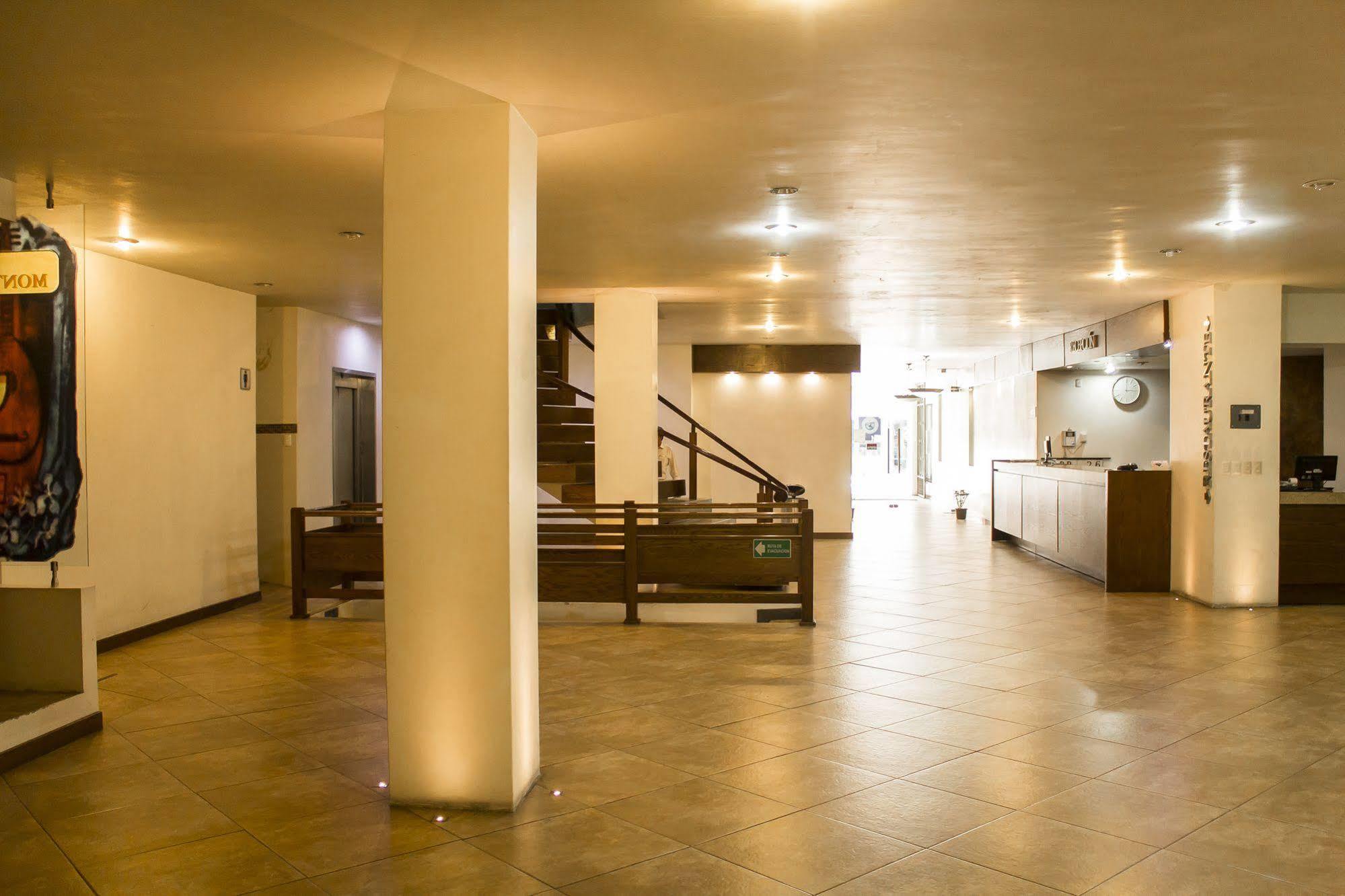Hotel El Monte Salamanca Buitenkant foto