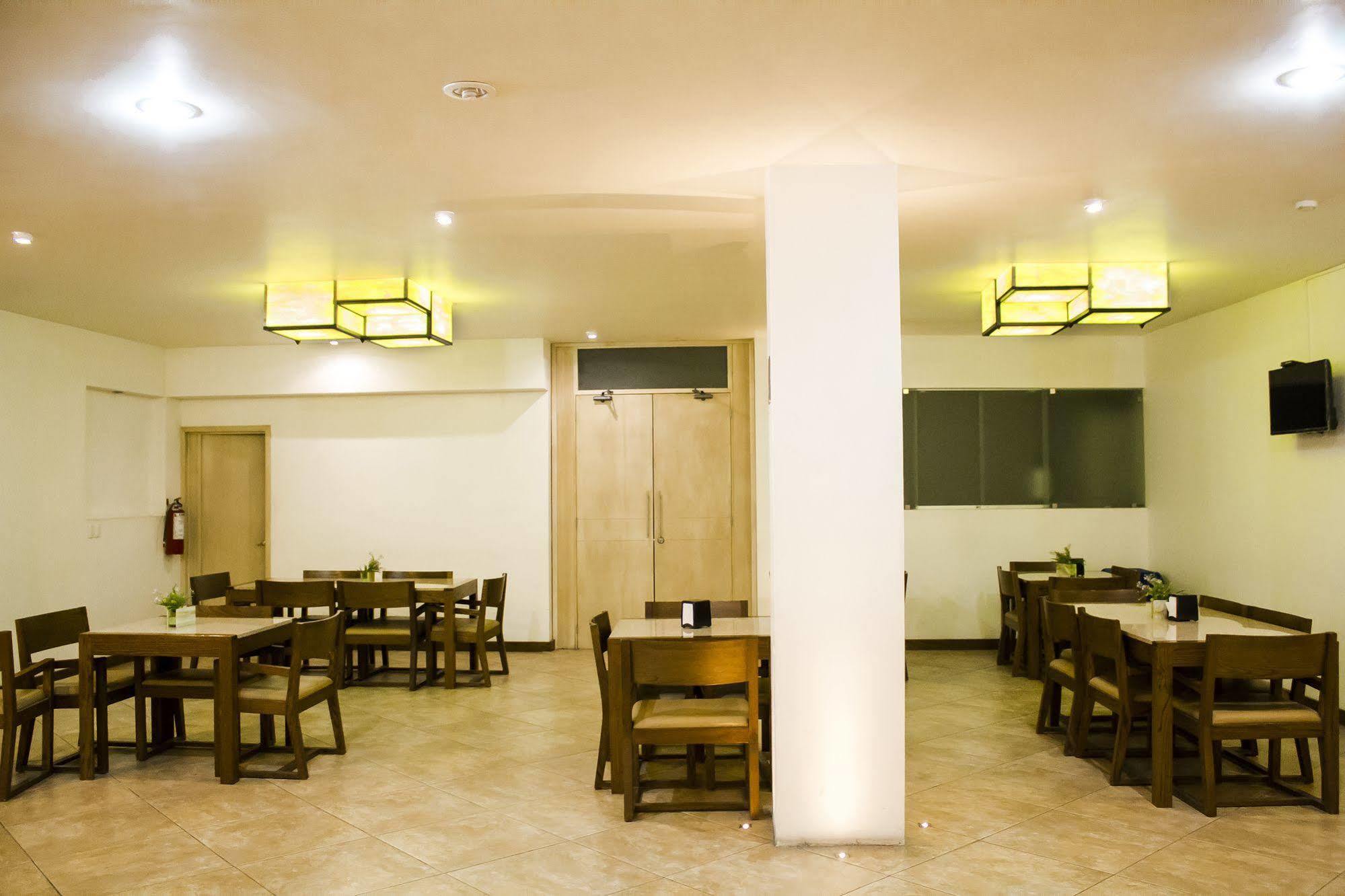 Hotel El Monte Salamanca Buitenkant foto