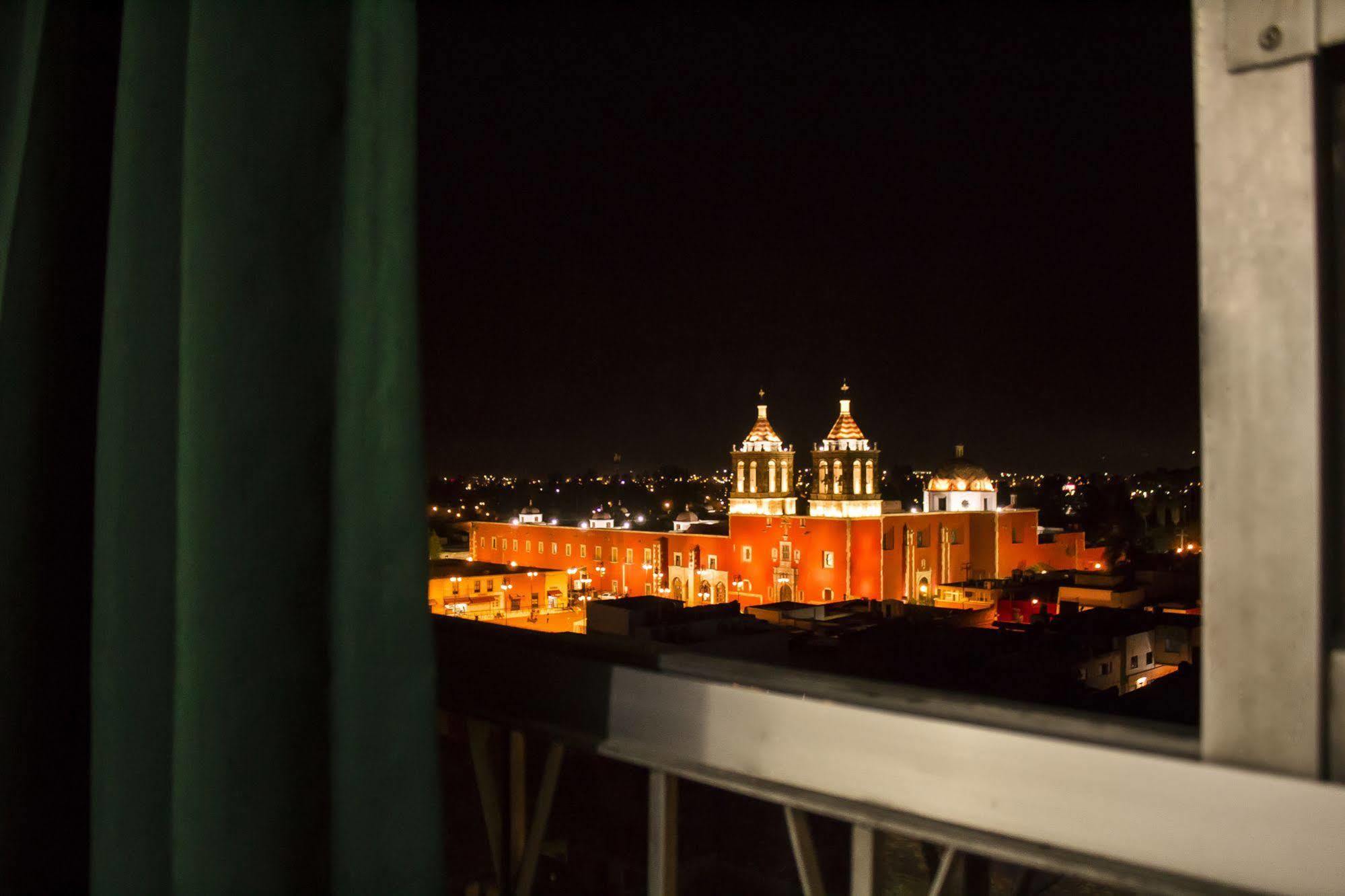 Hotel El Monte Salamanca Buitenkant foto