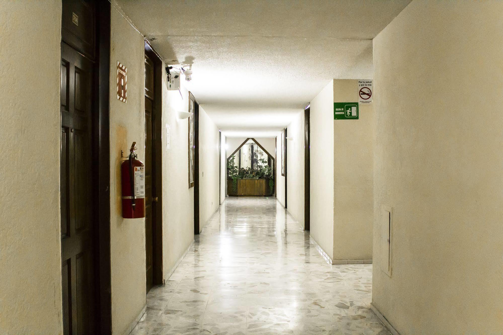 Hotel El Monte Salamanca Buitenkant foto
