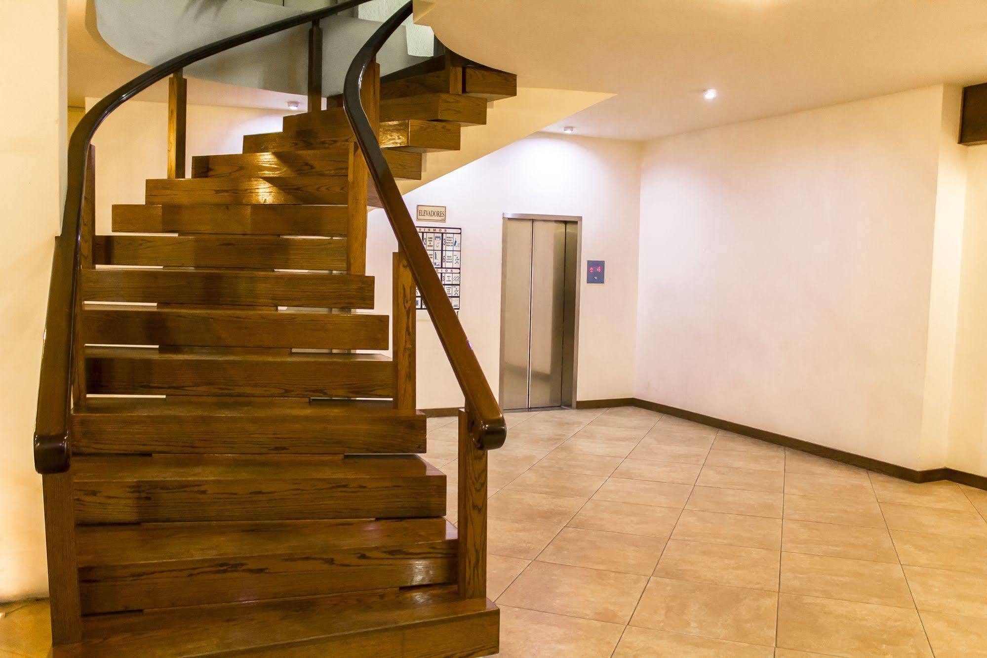 Hotel El Monte Salamanca Buitenkant foto